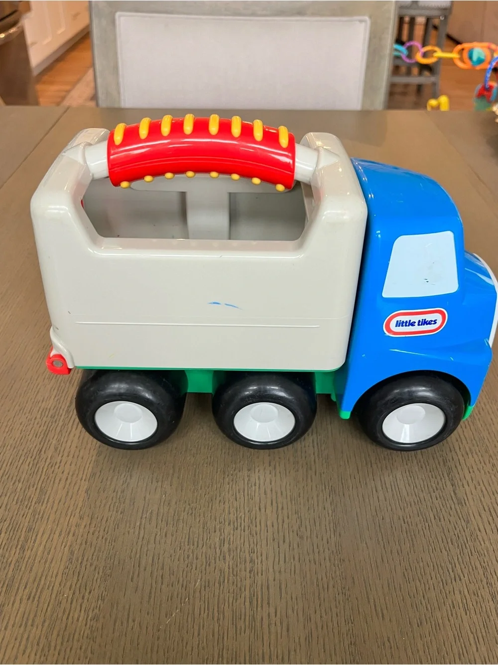 Vintage Little Tikes Blue & White Handle Haulers Moving Co. Toy Truck